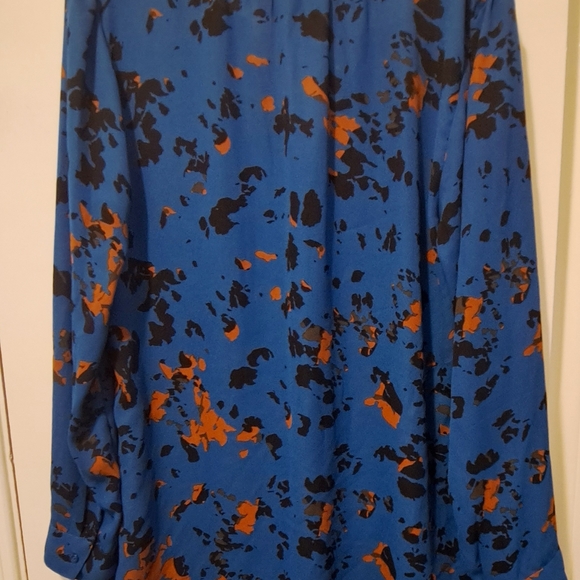 Blue pattern blouse - Picture 3 of 3